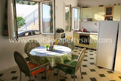 Kuća 475 m², Omiš - 200 m od mora i panoramski pogled - 5