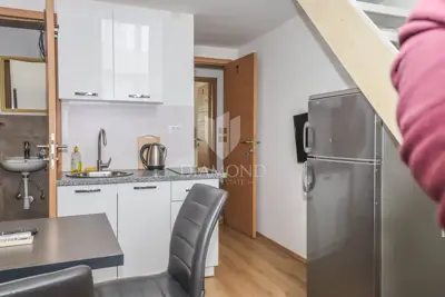 House floor, Pula Centar, 13 studio apartments and private lift - 22