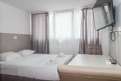House floor, Pula Centar, 13 studio apartments and private lift - 16