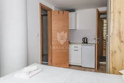 House floor, Pula Centar, 13 studio apartments and private lift - 20