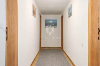 House floor, Pula Centar, 13 studio apartments and private lift