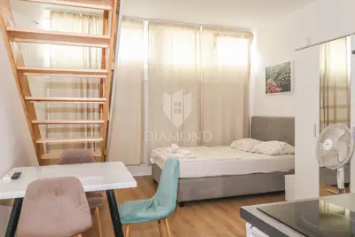 House floor, Pula Centar, 13 studio apartments and private lift - 8