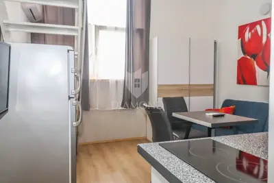 House floor, Pula Centar, 13 studio apartments and private lift - 21