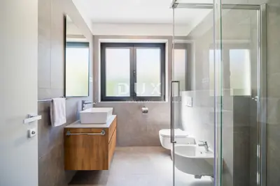 Stan 127 m², Opatija - Centar, pogled na more - 12