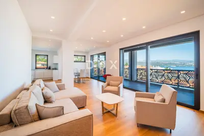 Stan 127 m², Opatija - Centar, pogled na more - 2