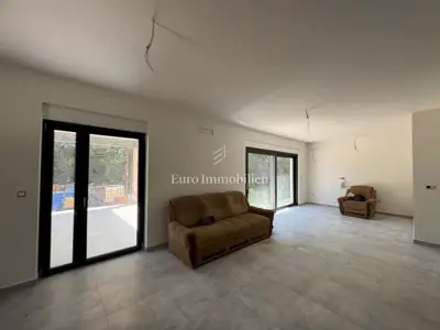 Kuća 160 m², Labin - bazen i pogled na prirodu - 4