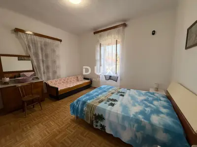 House 154 m², Poreč - near the sea and the center - 9