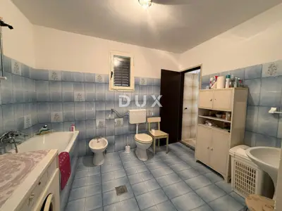 House 154 m², Poreč - near the sea and the center - 12
