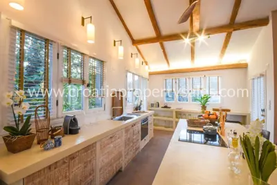 Kamena kuća 240 m², otok Hvar, mirno selo i bazen - 18