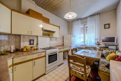 Stan 85 m², Trešnjevka - Sjever, Trešnjevka - vrt i parkirno mjesto - 3