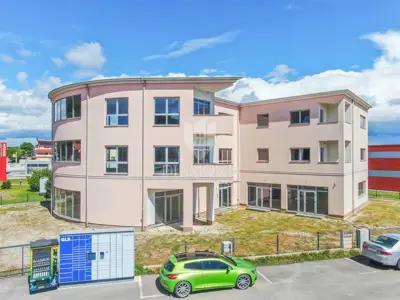Geschäftsgebäude 1.261 m², Rovinj - 30 Parkplätze - 4