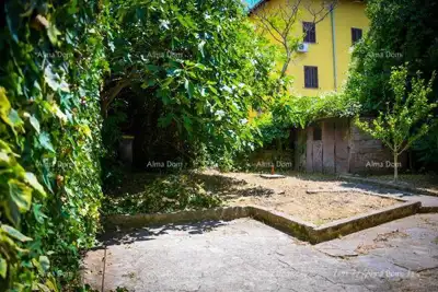 Stan 57 m², Labin centar - trosoban s vrtom - 12