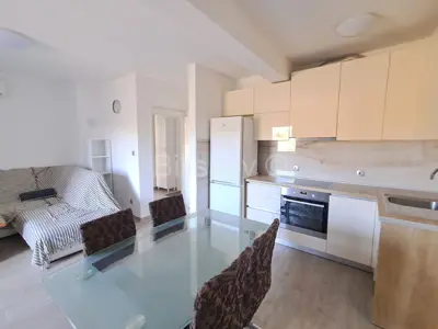 Stan 68 m², Split Mejaši, južna orijentacija i lođa