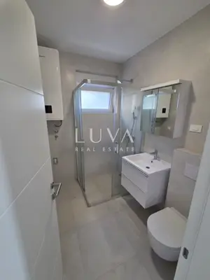Novalja, moderna novogradnja, stan A1, NKP 73 m² - 2