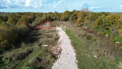 Building plot 701 m², Svetvinčenat - flat and regular