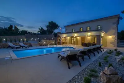 Steinhaus 144 m², Vrbnik - Pool und großes Grundstück - 19