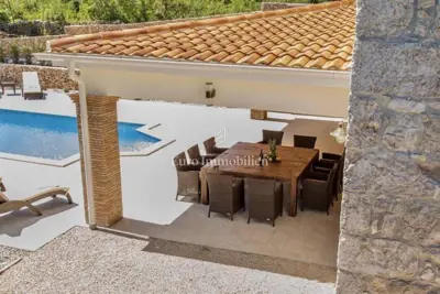 Steinhaus 144 m², Vrbnik - Pool und großes Grundstück - 17