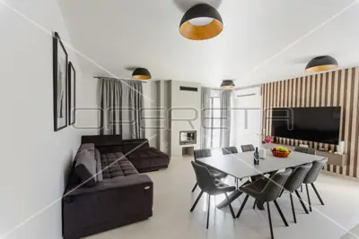 Vila 230 m², Mandre - bazen i jacuzzi - 12