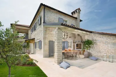 Steinhaus mit Pool, Poreč, gepflegter Gartenbereich - 7