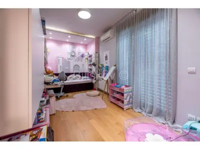Zu vermieten, Zagreb, Medvešćak, 4-Zimmer-Wohnung, 2 GPM, Aufzug - 8