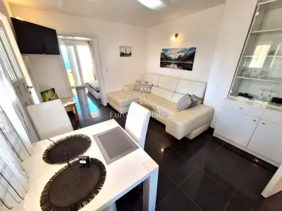 Malinska - samostojeća kuća s bazenom, 100 m od plaže - 22
