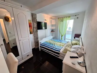 Malinska - samostojeća kuća s bazenom, 100 m od plaže - 20