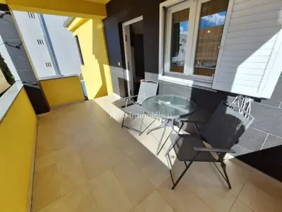 Malinska - samostojeća kuća s bazenom, 100 m od plaže - 21