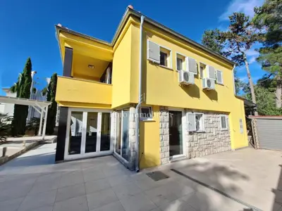 Malinska - samostojeća kuća s bazenom, 100 m od plaže - 4