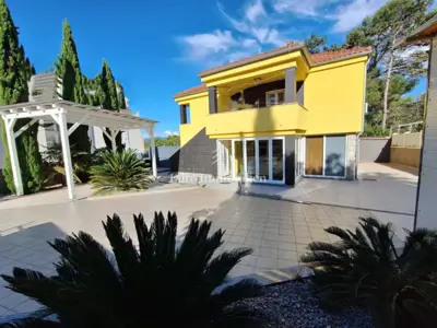 Malinska - samostojeća kuća s bazenom, 100 m od plaže - 3