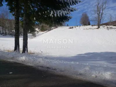 Building plot 1,071 m², Stari Laz - building permit - 2