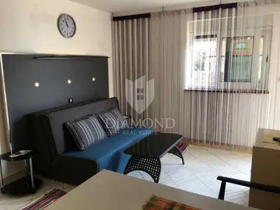 Opatija, Umgebung, Villa mit sieben Apartments, Pool und Meerblick - 10