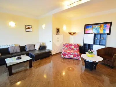 Opatija, Umgebung, Villa mit sieben Apartments, Pool und Meerblick - 19