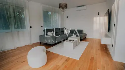 Remete, luxurious 4-room penthouse 165 m² + 2 parking spaces for rent - 5