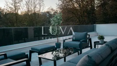 Remete, luxurious 4-room penthouse 165 m² + 2 parking spaces for rent
