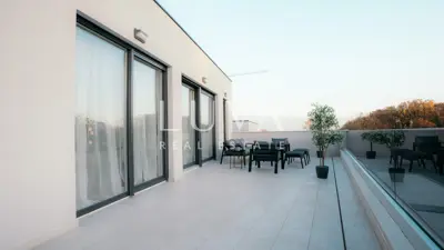 Remete, luxurious 4-room penthouse 165 m² + 2 parking spaces for rent - 10