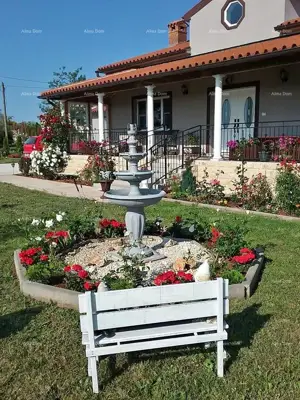 Single-storey house in Marčana, terrace with a view of nature