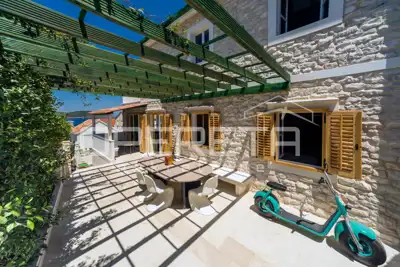 House for sale in Vis, 440 m² - 17