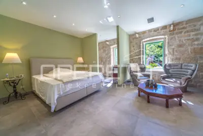 House for sale in Vis, 440 m² - 5