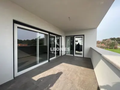 Stan 83 m², Novigrad - pogled na more i terasa - 9