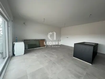 Stan 83 m², Novigrad - pogled na more i terasa - 3