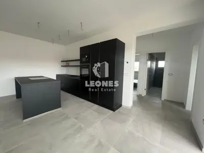 Stan 83 m², Novigrad - pogled na more i terasa - 7