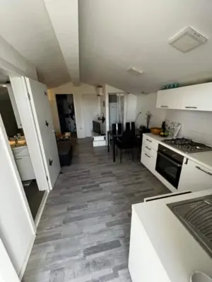 Doppelhaus 120 m², Poreč - zwei Wohnungen und Hof - 15