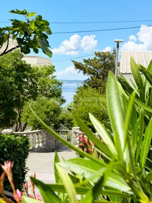 NOVI VINODOLSKI-KLENOVICA-STAN 54 m² SA OKUĆNICOM - 12