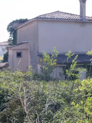 Kuća 396 m², Ližnjan - centar naselja i velika okućnica - 4
