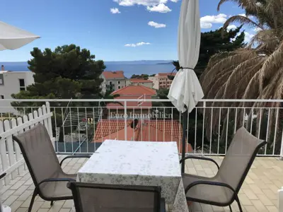 Kuća 387 m², Promajna - 8 apartmana, 300 m od mora - 19