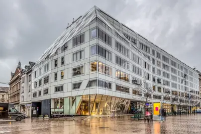Zagreb, Donji grad, trosoban stan, 2GPM, loggia