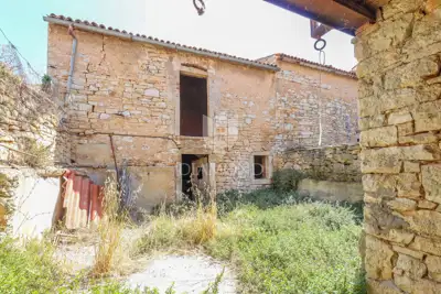 Kuća, Vodnjan centar, dvorište 30 m² i autentičan istarski stil