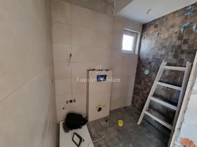 Moderna kuća s pogledom na more i infinity bazenom - novogradnja Labin - 9