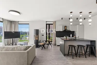 Villa 211,8 m², Krnica - Pool und überdachte Terrasse - 2