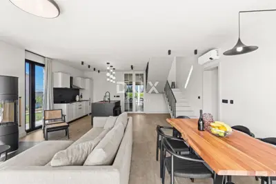Villa 211,8 m², Krnica - Pool und überdachte Terrasse - 3
